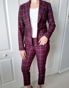 NEW Eva Mendes New York and Company Suit